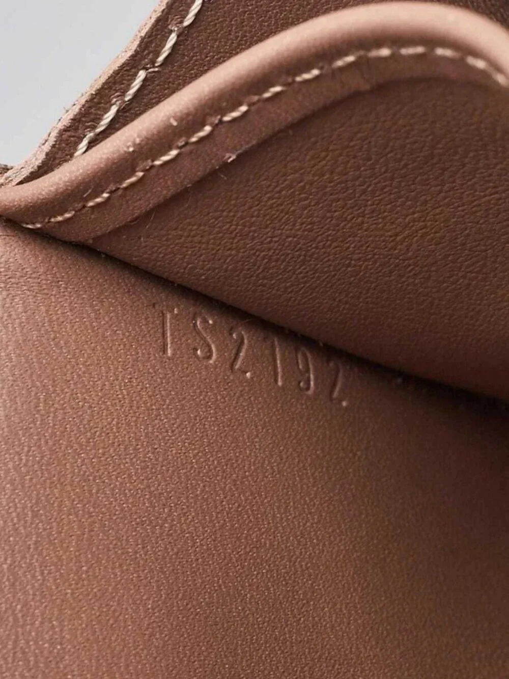 Louis Vuitton Gold Monogram Vernis Sarah Wallet